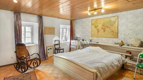 1. OG Schlafzimmer 1 - 