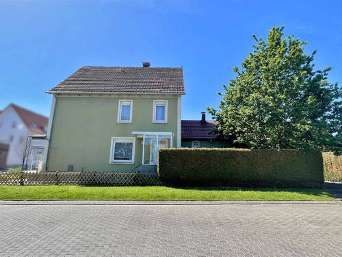 Seitenansicht - 6 Zimmer Einfamilienhaus zum Kaufen in Oerlinghausen