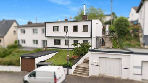 Eingangsbereich - Ihr neues Zuhause mit Weitblick: Charmantes Einfamilienhaus in bester Lage von Bornheim-Brenig