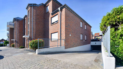 Tiefgaragenzufahrt - 3 Zimmer Etagenwohnung in Moers