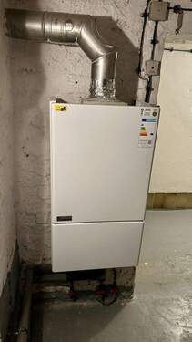 Erdgas Zentralheizung im Keller - 