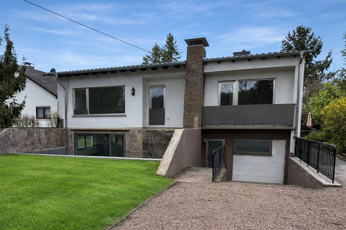 Vorderansicht Haus - 4 Zimmer Einfamilienhaus in Bad Sobernheim