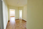 Diele - 2 Zimmer Etagenwohnung in Lage