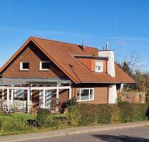 Vorfahren und Einziehen - topgepflegtes Einfamilienhaus mit Garten in schöner Lage - Mechernich Bergheim