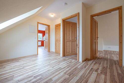 Flurzimmer im Dachgeschoss - 