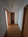 Eingangsbereich mit separatem Abstellraum - 2 Zimmer Etagenwohnung zur Miete in Gera