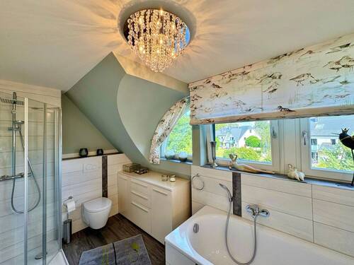 Badezimmer 1. Obergeschoss - 