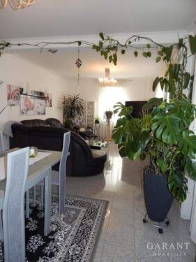 Wohn-/Esszimmer - 9 Zimmer Mehrfamilienhaus, Wohnhaus in Göppingen