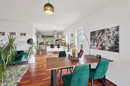 Essbereich - Einfamilienhaus mit 240,00 m&sup2; in Ronnenberg / Empelde zum Kaufen