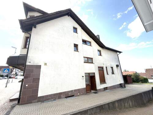 Seitenansicht Wohnhaus - 