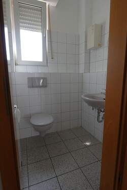 WC - 