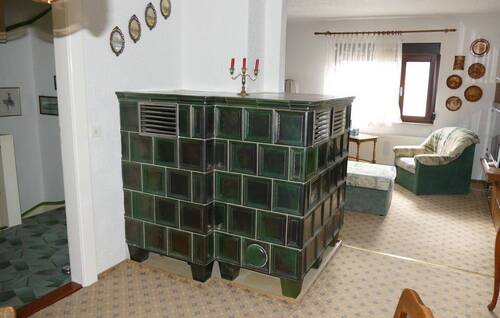 Kachelofen im Wohnzimmer - 