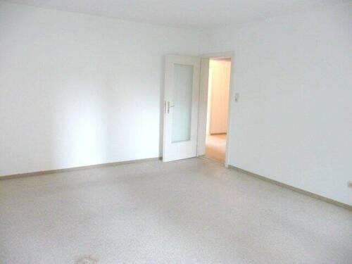 Bild 2 - 3 Zimmer Etagenwohnung zum Kaufen in Straubing