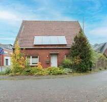 Ebenerdiges Wohnen mit Komfort - 5-Zimmer-Haus mit Kamin, Solar & kleinem Garten - Dülmen Rorup