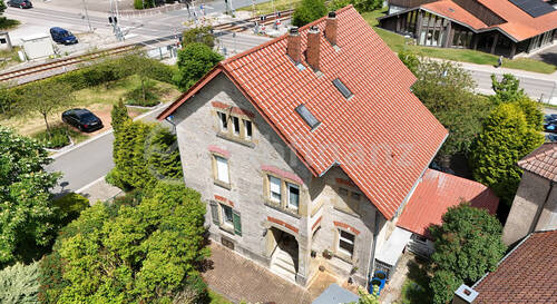 Drohnenbild - 6 Zimmer Mehrfamilienhaus, Wohnhaus zum Kaufen in Schrozberg