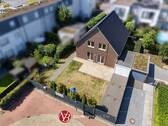 Drohnenansicht - Ihr neues Zuhause in Meerbusch-Strümp - Energieeffizientes Einfamilienhaus für die ganze Familie