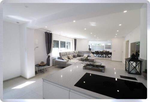 Wohnen EG - 1 Zimmer Mehrfamilienhaus, Wohnhaus zum Kaufen in Rodgau