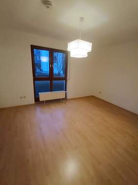 Schlafzimmer - 2 Zimmer Etagenwohnung zur Miete in Karben