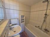 Badezimmer 3.jpg - 