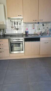 Bild 1 - Schöne 4 Wohnung mit Einbauküche und Balkon