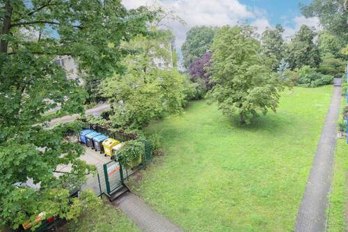 Hinterhof - 