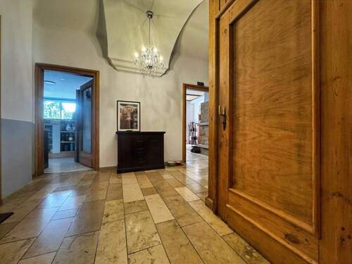 Flur… - Etagenwohnung mit 144,50 m&sup2; in Bad Oeynhausen zum Kaufen