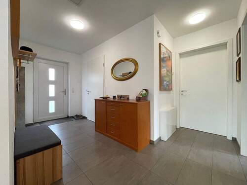 Diele Erdgeschoss - 3 Zimmer Bungalow zum Kaufen in Uetze