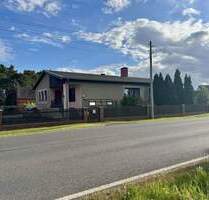 Großzügiger Bungalow mit zwei vermieteten Wohneinheiten in Märkische Heide