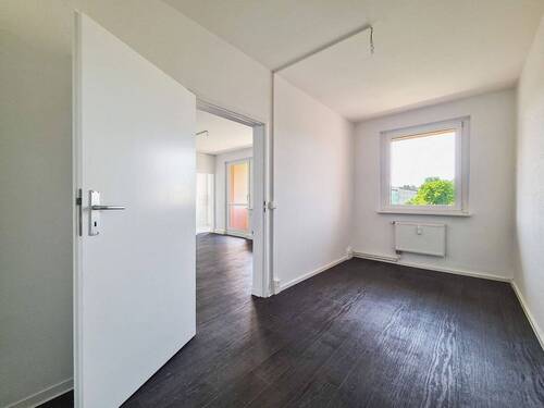 Zimmer_balkonseitig - 
