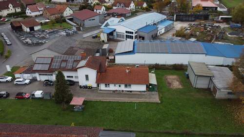 Ansicht - 6 Zimmer Mehrfamilienhaus, Wohnhaus in Burghaun