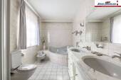 Vollbad im EG., - 
