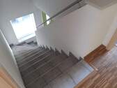 Treppe zum 1. OG - 