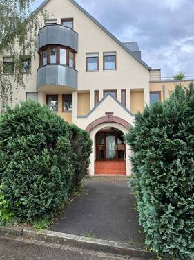 Eingangsbereich - Einzigartig und ruhige Lage - attraktive Büro- oder Praxiseinheit