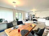 Repräsentativer Wohn-Essbereich - 3 Zimmer Terrassenwohnung zur Miete in Troisdorf