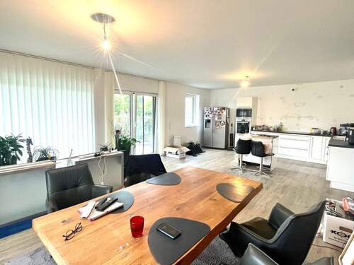 Repräsentativer Wohn-Essbereich - 3 Zimmer Terrassenwohnung zur Miete in Troisdorf