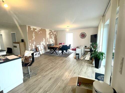 ... mit offener Wohnküche (leer) - Terrassenwohnung mit 101,00 m² in Troisdorf zur Miete