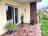 Terrasse - Großzügige Zwei-Zimmerwohnung in sehr ruhiger und ansprechender Wohnlage mit toller Terrasse