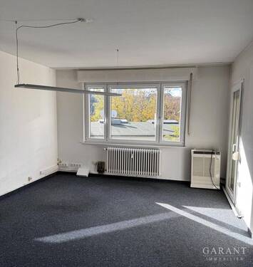 Zimmer II - 4 Zimmer Etagenwohnung in Stuttgart