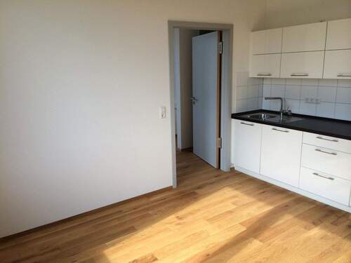 Bild 1 - Büroräume im Gewerbepark Breisgau