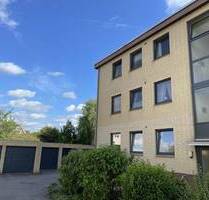 VON PRIVAT: Großzügiges 4-Zimmer-Wohnglück mit Süd-West-Loggia & Garage in Bad Schwartau