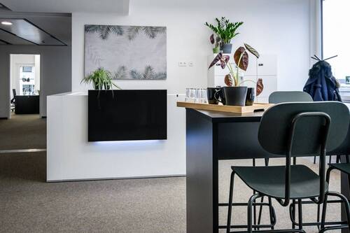 Empfang - Hochwertige Serviced Offices in modernem Neubau mitten in Feuerbach - All-in-Miete