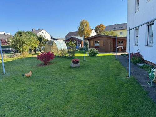 Bild 2 - 6 Zimmer Mehrfamilienhaus, Wohnhaus zum Kaufen in Schwarzenbach an der Saale