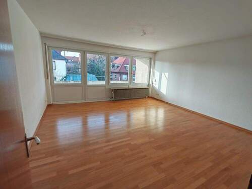 Wohnzimmer - 2 Zimmer Etagenwohnung zur Miete in Lüneburg