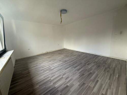 Bild 2 - 2 Zimmer Etagenwohnung zur Miete in Moers