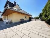 Außenansicht/Einfahrt - 