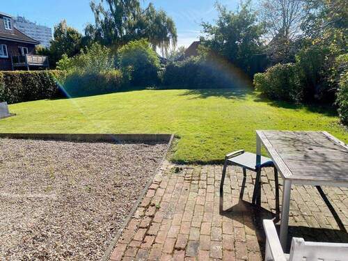 Garten / Stellplätze - 8 Zimmer Büro in Itzehoe