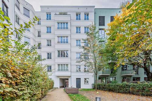 Rückansicht des Wohnhauses - Etagenwohnung mit 64,00 m&sup2; in Berlin zum Kaufen