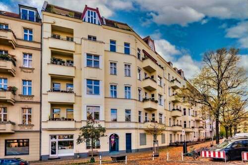 Starßenansicht - 3 Zimmer Etagenwohnung zum Kaufen in Berlin