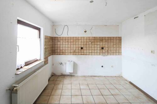 Küche - 3 Zimmer Mehrfamilienhaus, Wohnhaus in Kürten