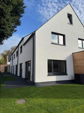 Objekt außen - 3 Zimmer Reihenmittelhaus zur Miete in Oldenburg / Donnerschwee